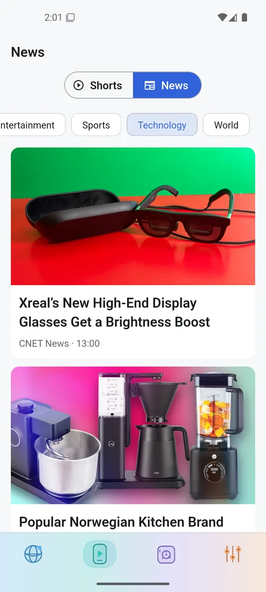 SmartBrowser news list, English interface preview